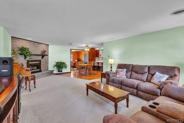 3933 Summerway Lane, Hamburg, NY 14075