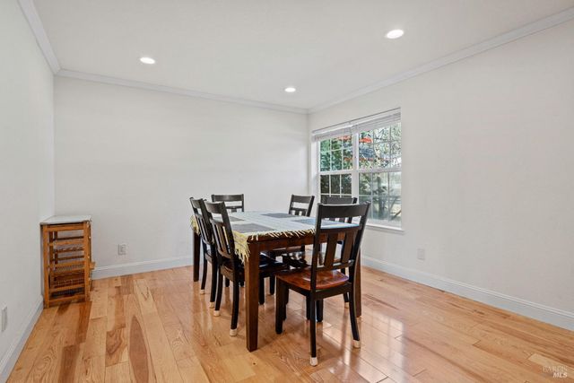 1701 Hickory Ct, Ukiah, CA 95482