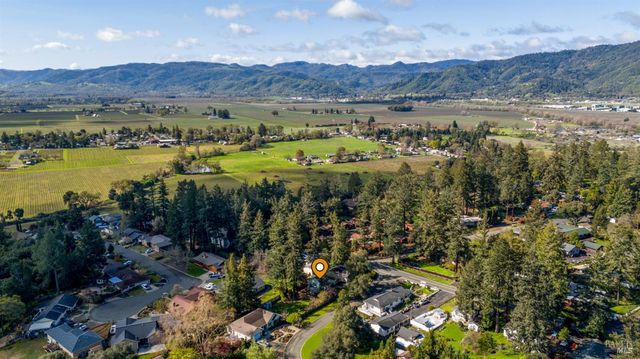 1701 Hickory Ct, Ukiah, CA 95482