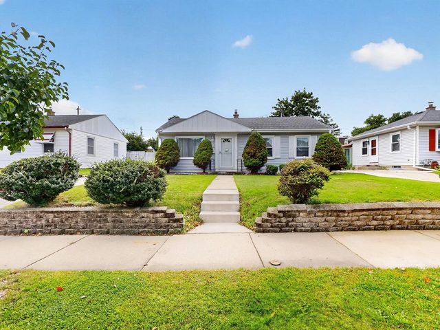 6829 W Arthur AVENUE, West Allis, WI 53219