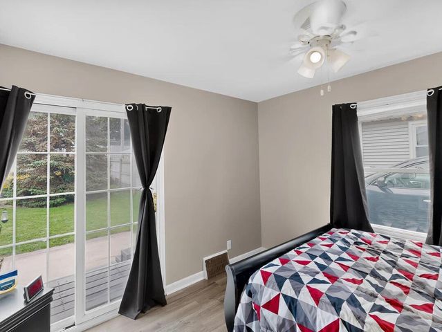 6829 W Arthur AVENUE, West Allis, WI 53219