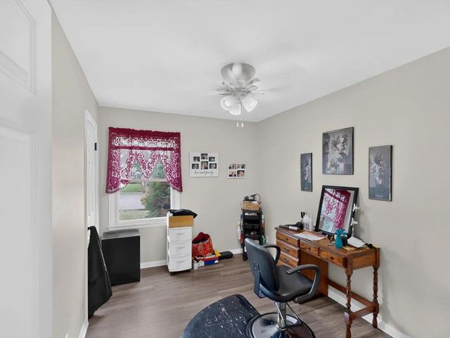 6829 W Arthur AVENUE, West Allis, WI 53219