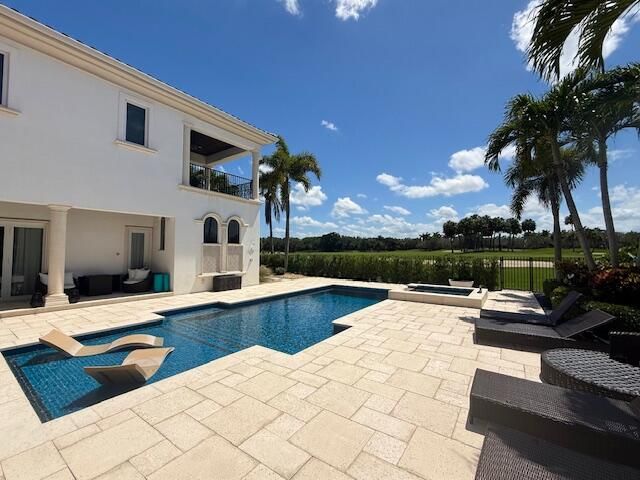 11117 Green Bayberry Drive, Palm Beach Gardens, FL 33418
