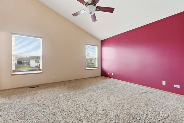 658 Anderson Drive, Lake In The Hills, IL 60156