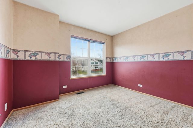 658 Anderson Drive, Lake In The Hills, IL 60156