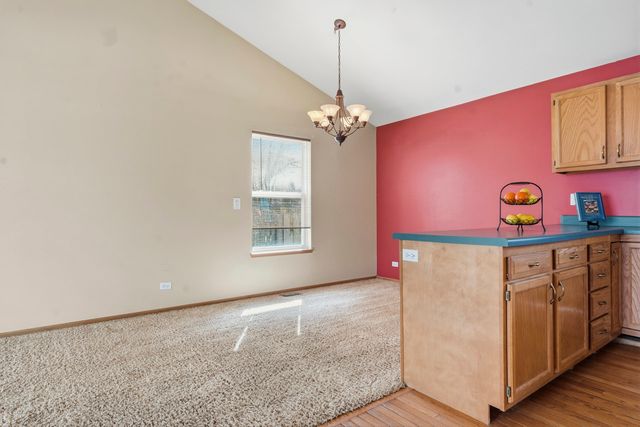 658 Anderson Drive, Lake In The Hills, IL 60156