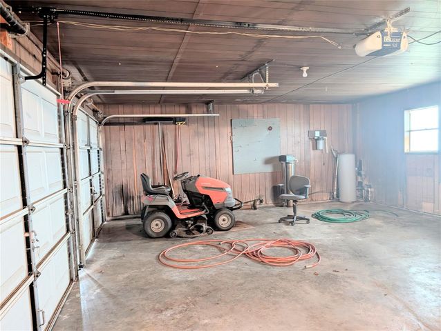 4779 Mixville Road, Sealy, TX 77474