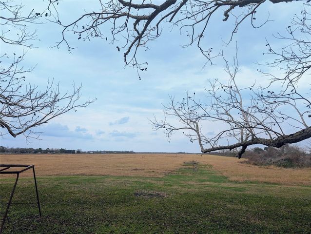 4779 Mixville Road, Sealy, TX 77474