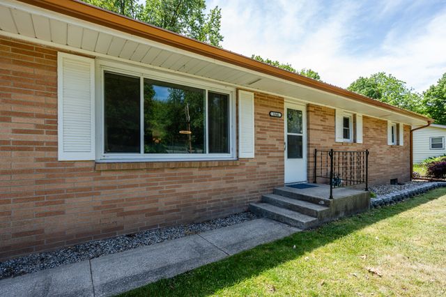 1846 Maple Lane, Hagar Twp, MI 49022
