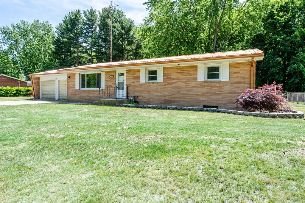 1846 Maple Lane, Hagar Twp, MI 49022