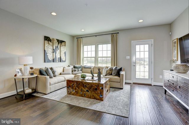 22101 BROADWAY AVE, Clarksburg, MD 20871