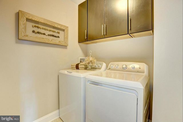 22101 BROADWAY AVE, Clarksburg, MD 20871