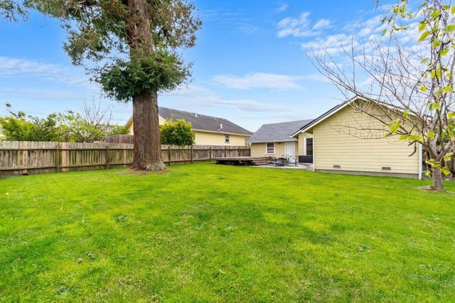 1835 Quaker Street, Eureka, CA 95501