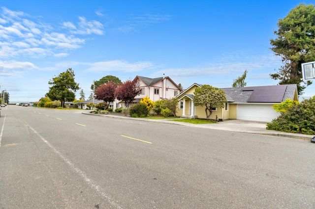 1835 Quaker Street, Eureka, CA 95501