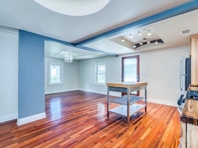 2314 Santa Rosa ST, Austin, TX 78702