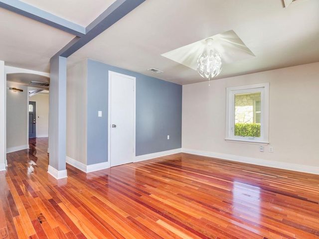 2314 Santa Rosa ST, Austin, TX 78702