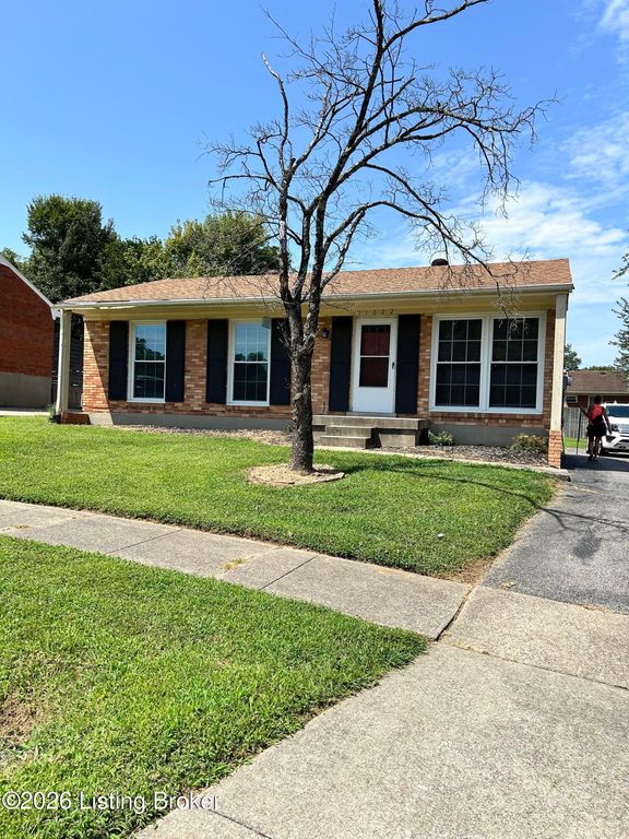 11602 Maple Way, Louisville, KY 40229