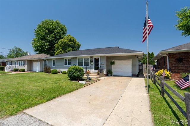 804 Ewing Street, East Alton, IL 62024