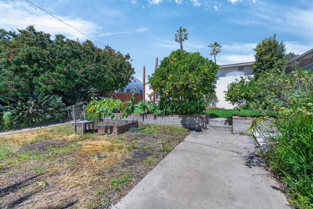 819 Law Street, San Diego, CA 92109