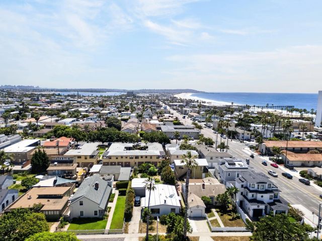 819 Law Street, San Diego, CA 92109