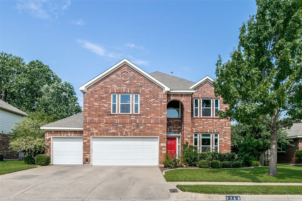 7749 Stansfield Drive, Fort Worth, TX 76137