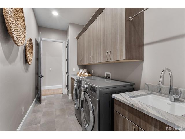8436 Lost Reserve Ct, Parker, CO 80134