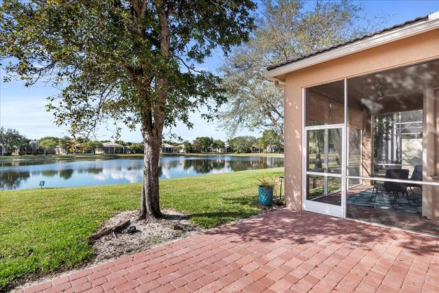 6645 Via Alfieri, Lake Worth, FL 33467