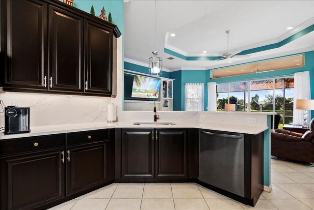 6645 Via Alfieri, Lake Worth, FL 33467