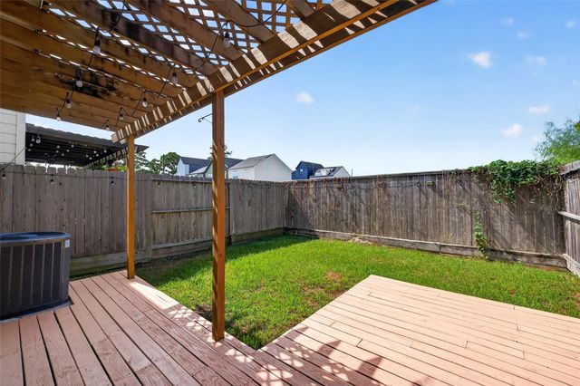 3921 Tulane Oak Drive, Houston, TX 77018