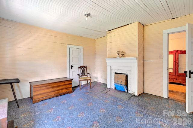 96 Huntsville Road, Marion, NC 28752