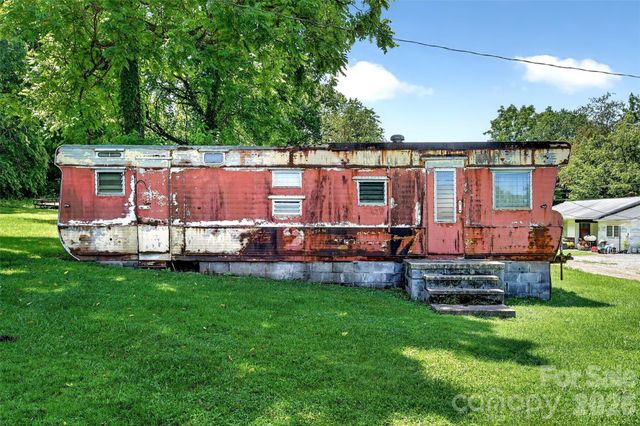 96 Huntsville Road, Marion, NC 28752