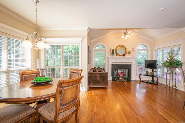 118 Manitou Drive, Maumelle, AR 72113