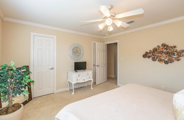 118 Manitou Drive, Maumelle, AR 72113