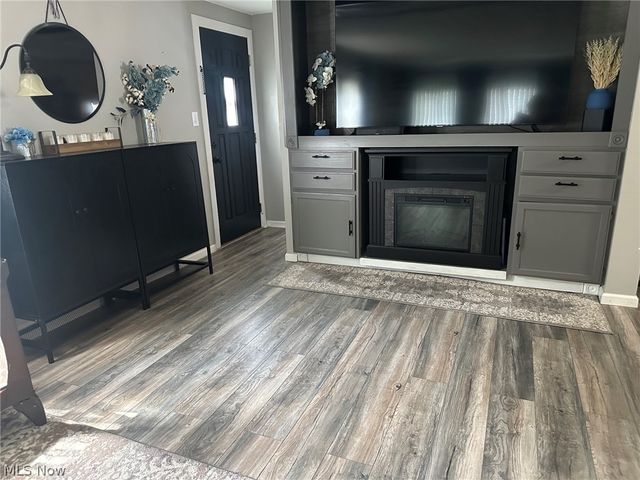 220 Greenbriar 73, Elyria, OH 44035
