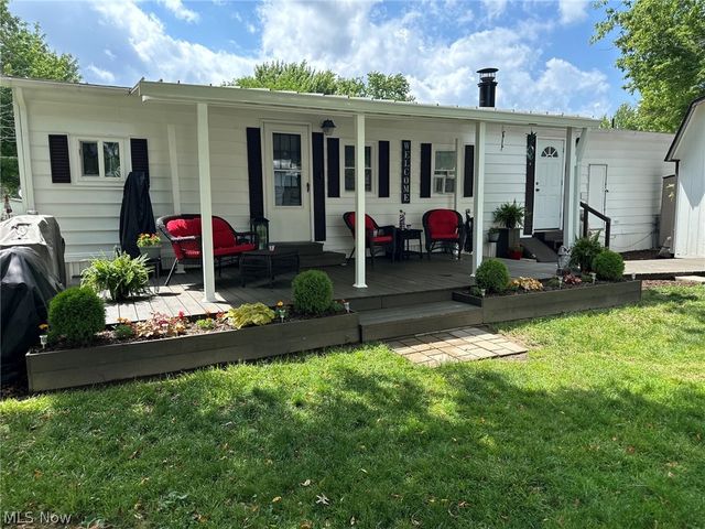 220 Greenbriar 73, Elyria, OH 44035