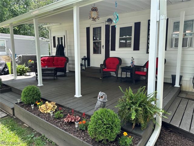 220 Greenbriar 73, Elyria, OH 44035