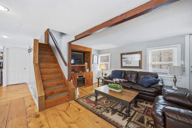 30 Moat Brook Drive, Conway, NH 03818