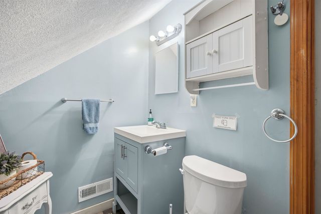 30 Moat Brook Drive, Conway, NH 03818