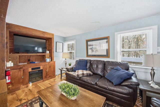 30 Moat Brook Drive, Conway, NH 03818