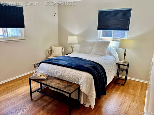 27909 Shock Street, St. Clair Shores, MI 48081