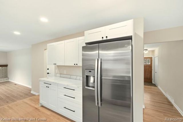 108 Menasha Trail, Orion Charter Township, MI 48362