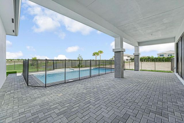 13531 Nesting Pines Way, Palm Beach Gardens, FL 33412