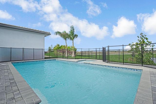 13531 Nesting Pines Way, Palm Beach Gardens, FL 33412