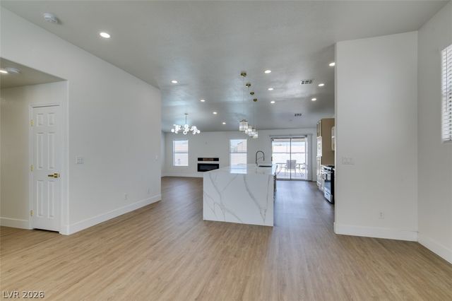 7824 Villa Finestra Drive, Las Vegas, NV 89128