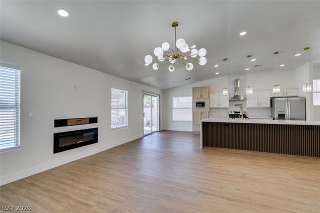7824 Villa Finestra Drive, Las Vegas, NV 89128