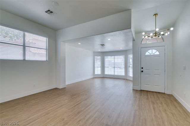 7824 Villa Finestra Drive, Las Vegas, NV 89128