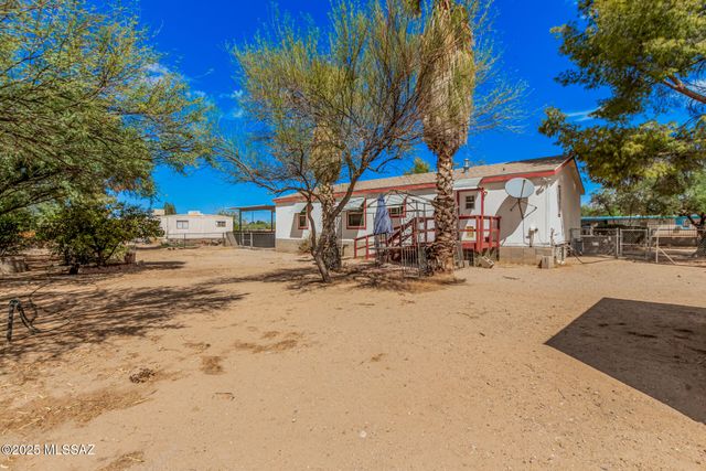 9231 W Ira Street, Tucson, AZ 85735