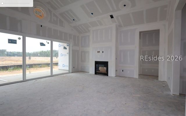 1255 White Water Dr, Hardeeville, SC 29927