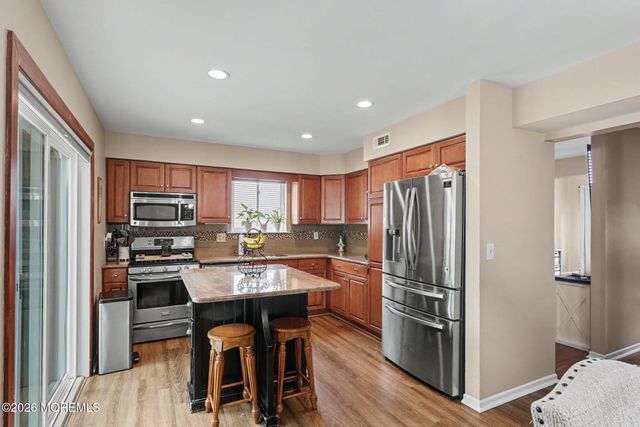 6 Scarlet Lane, Howell, NJ 07731
