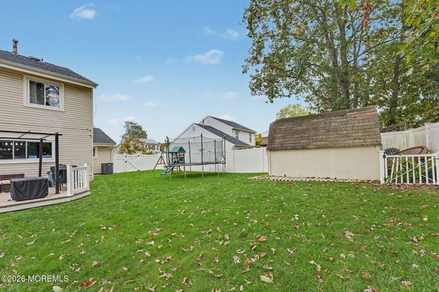6 Scarlet Lane, Howell, NJ 07731